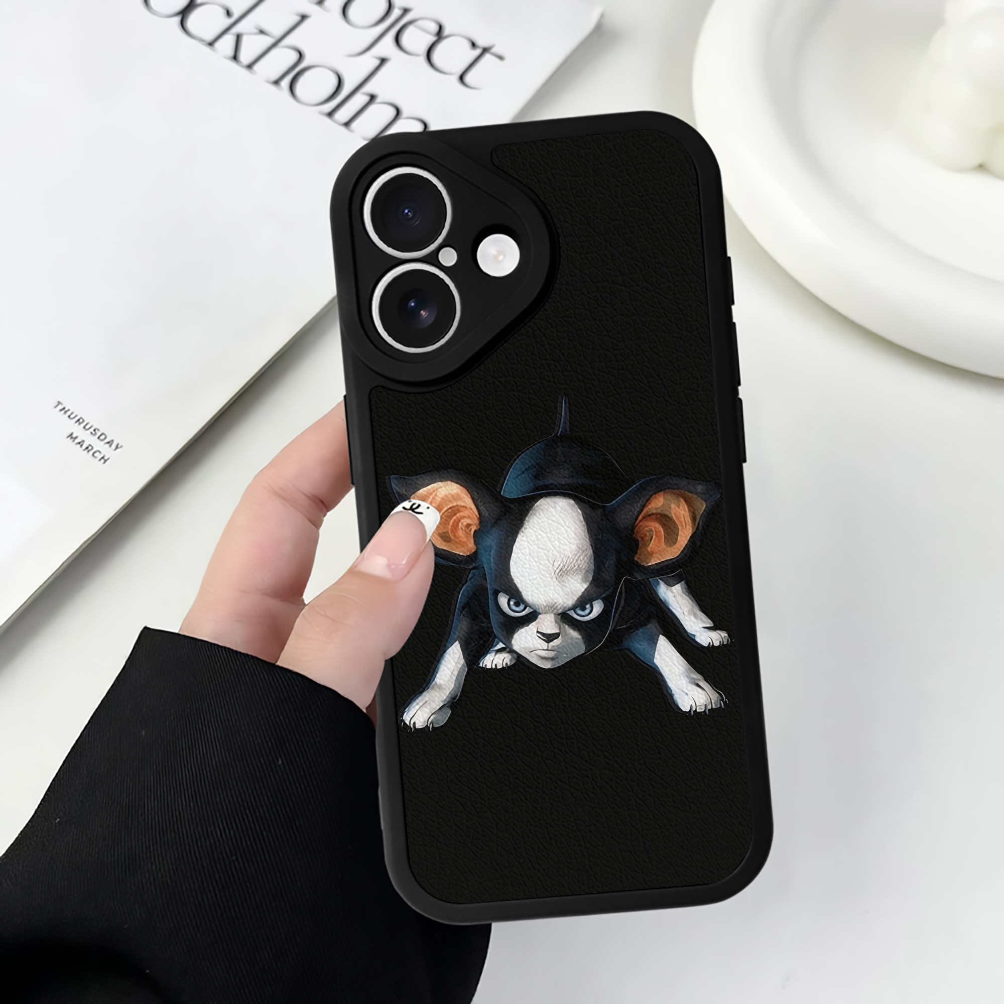 （画像用） ジョジョの奇妙な冒険 イギー JoJo's Bizarre Adventure Iggy 【iPhone 16シリーズ対応】シリコンスマホケース（レザー調） 材質：シリコン